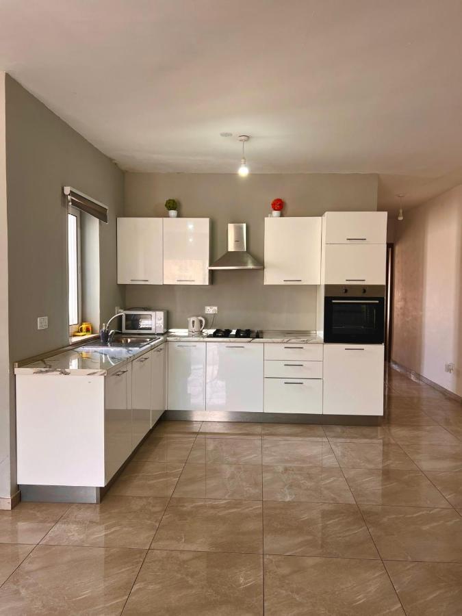 Ferienwohnung New Breeze St. Paul's Bay Exterior foto
